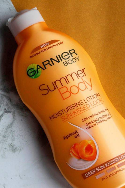 Garnier Summer Body Dark Gradual Moisturiser 400Ml, Geelbruin